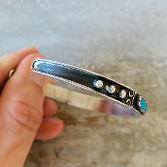 ♥️ Native American ♥️ Vintage Sterling Silver & Turquoise Stacker Cuff - Picture 6 of 16